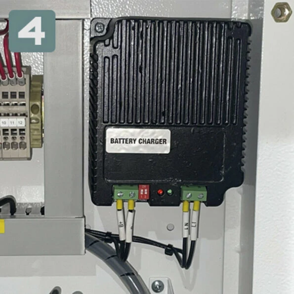 4 MANTENEDOR BATERÍAS